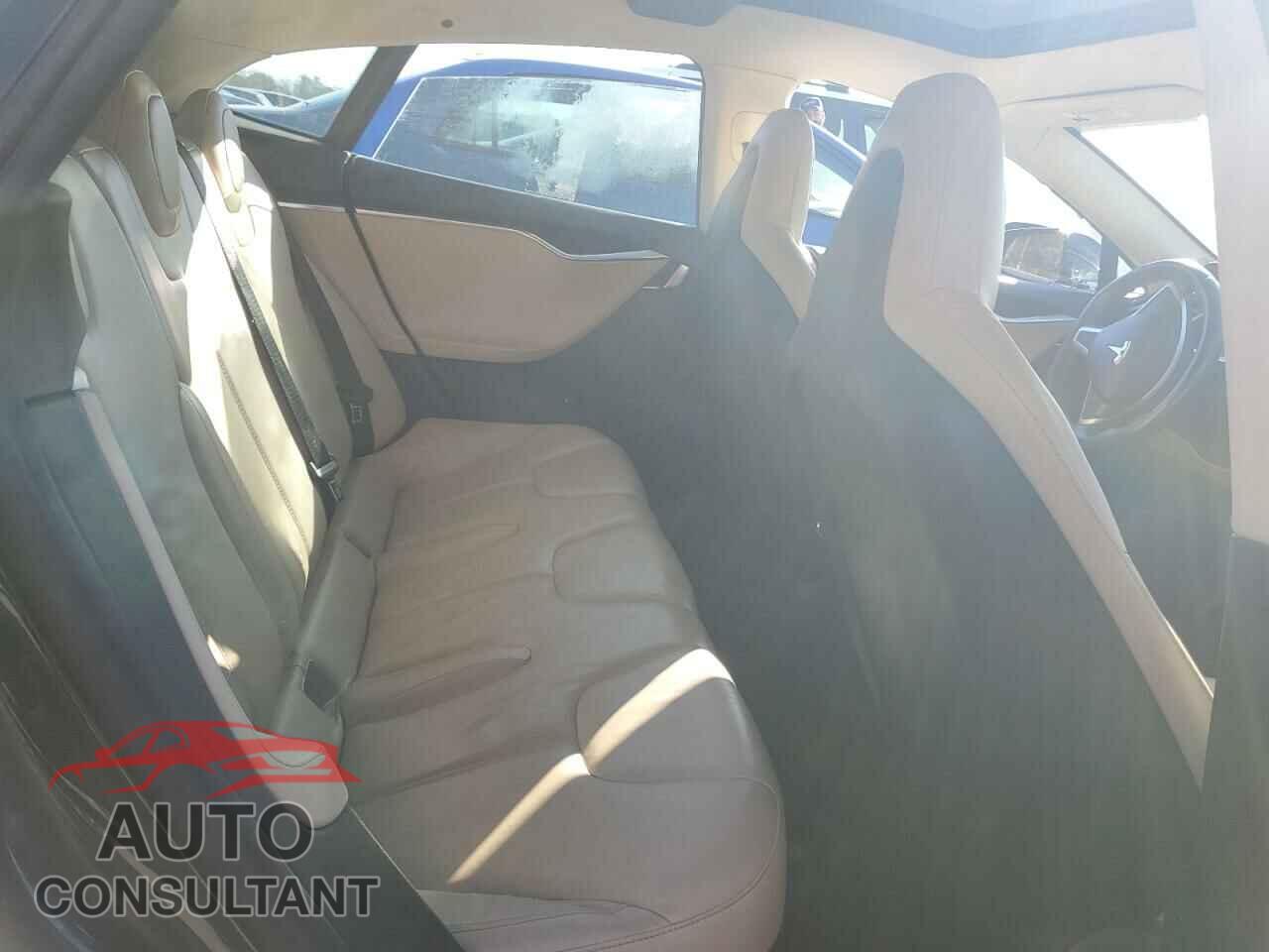 TESLA MODEL S 2013 - 5YJSA1CN5DFP17522