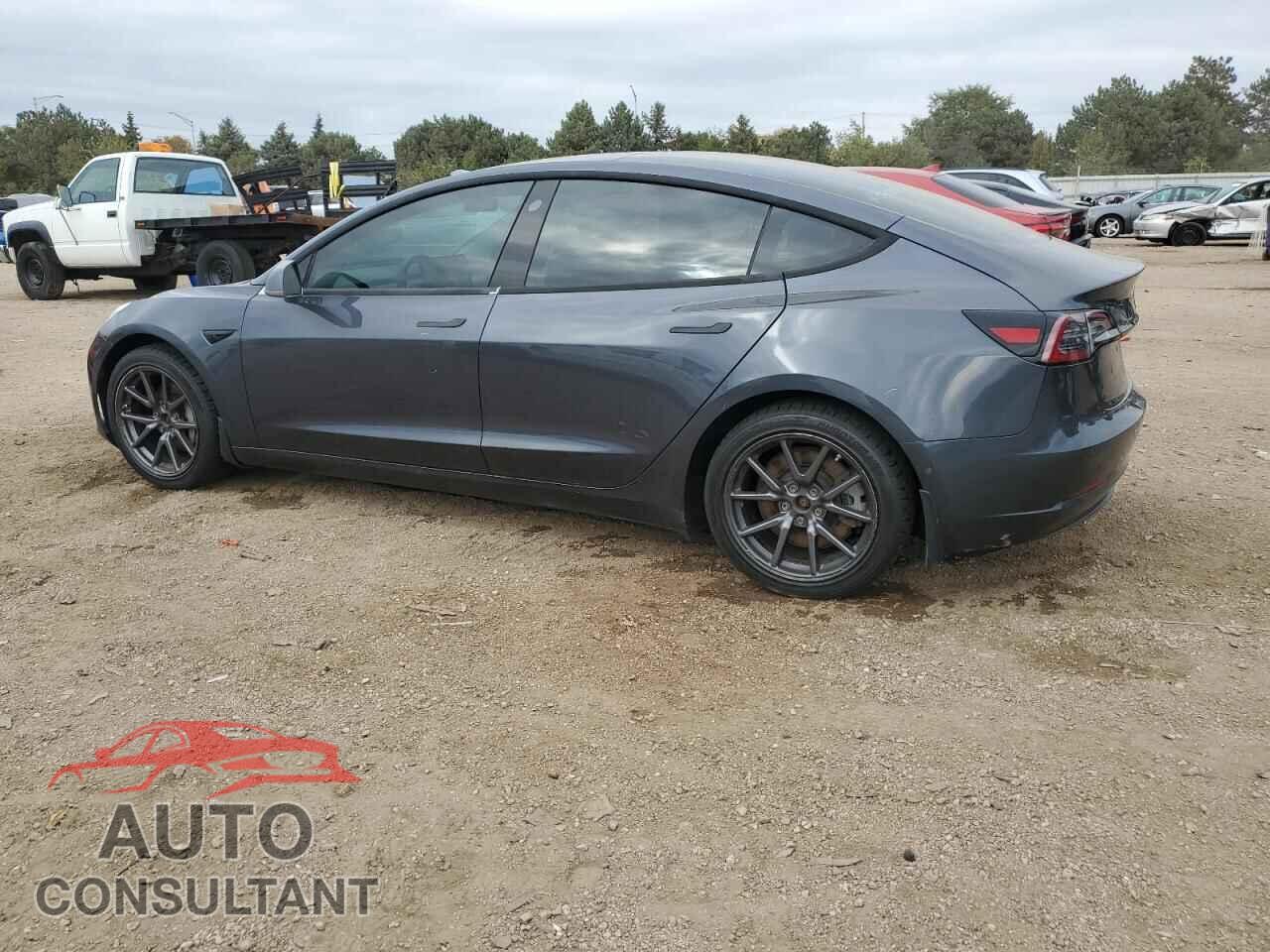 TESLA MODEL 3 2018 - 5YJ3E1EB8JF104298