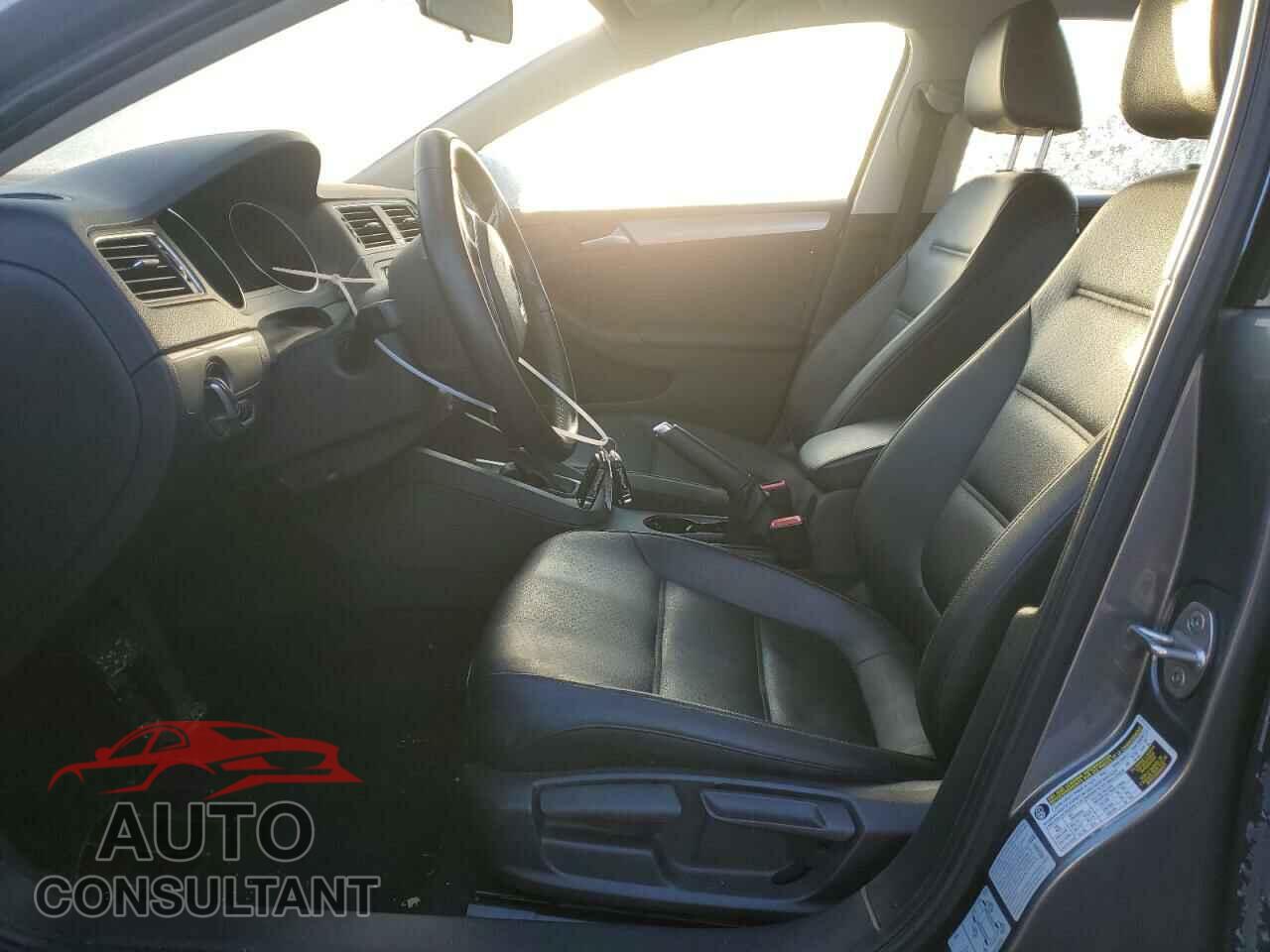 VOLKSWAGEN JETTA 2017 - 3VWDB7AJ7HM291775