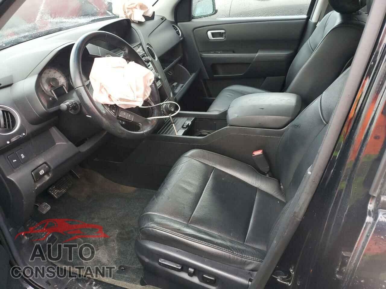 HONDA PILOT 2013 - 5FNYF4H96DB084599