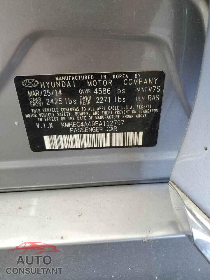 HYUNDAI SONATA 2014 - KMHEC4A49EA112797