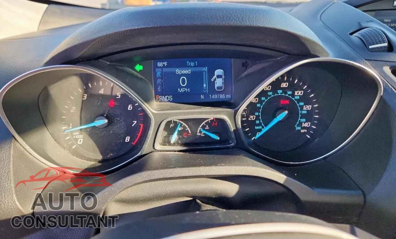FORD ESCAPE 2015 - 1FMCU0F77FUA78018