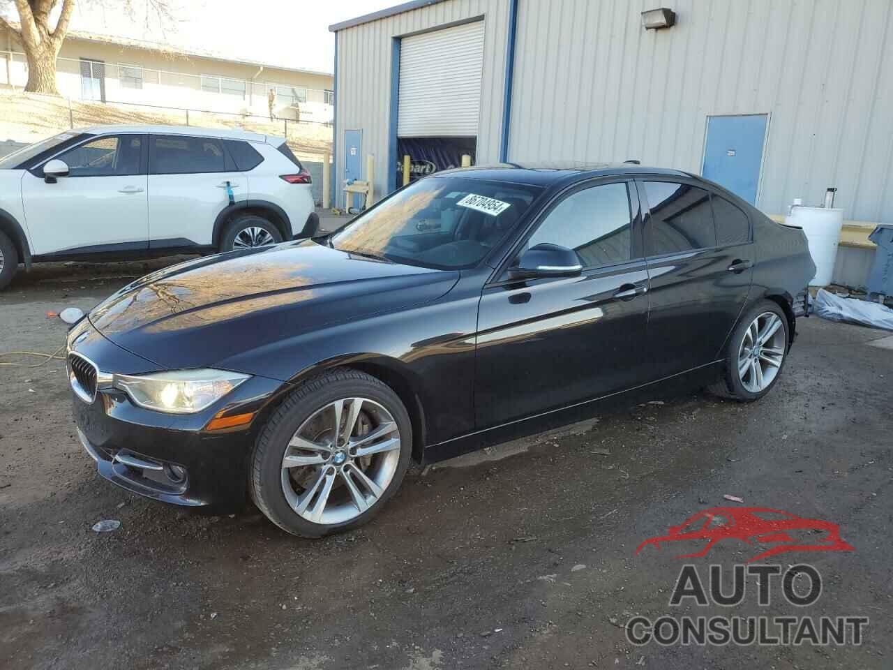 BMW 3 SERIES 2013 - WBA3A9C58DF476132