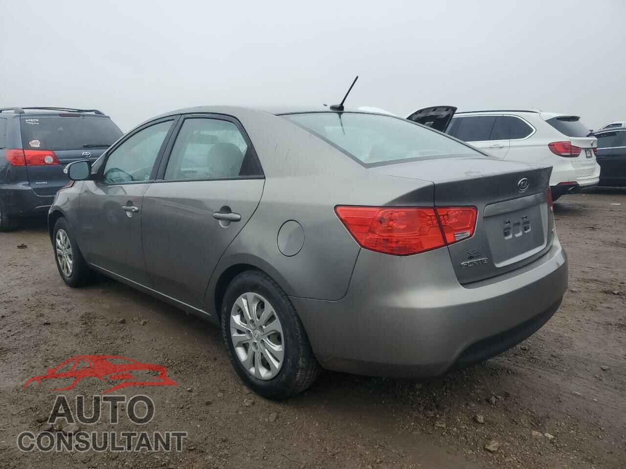 KIA FORTE 2010 - KNAFU4A27A5860131