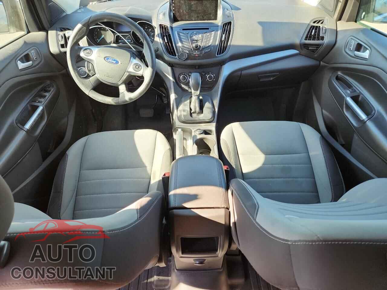 FORD ESCAPE 2015 - 1FMCU9G94FUB08368