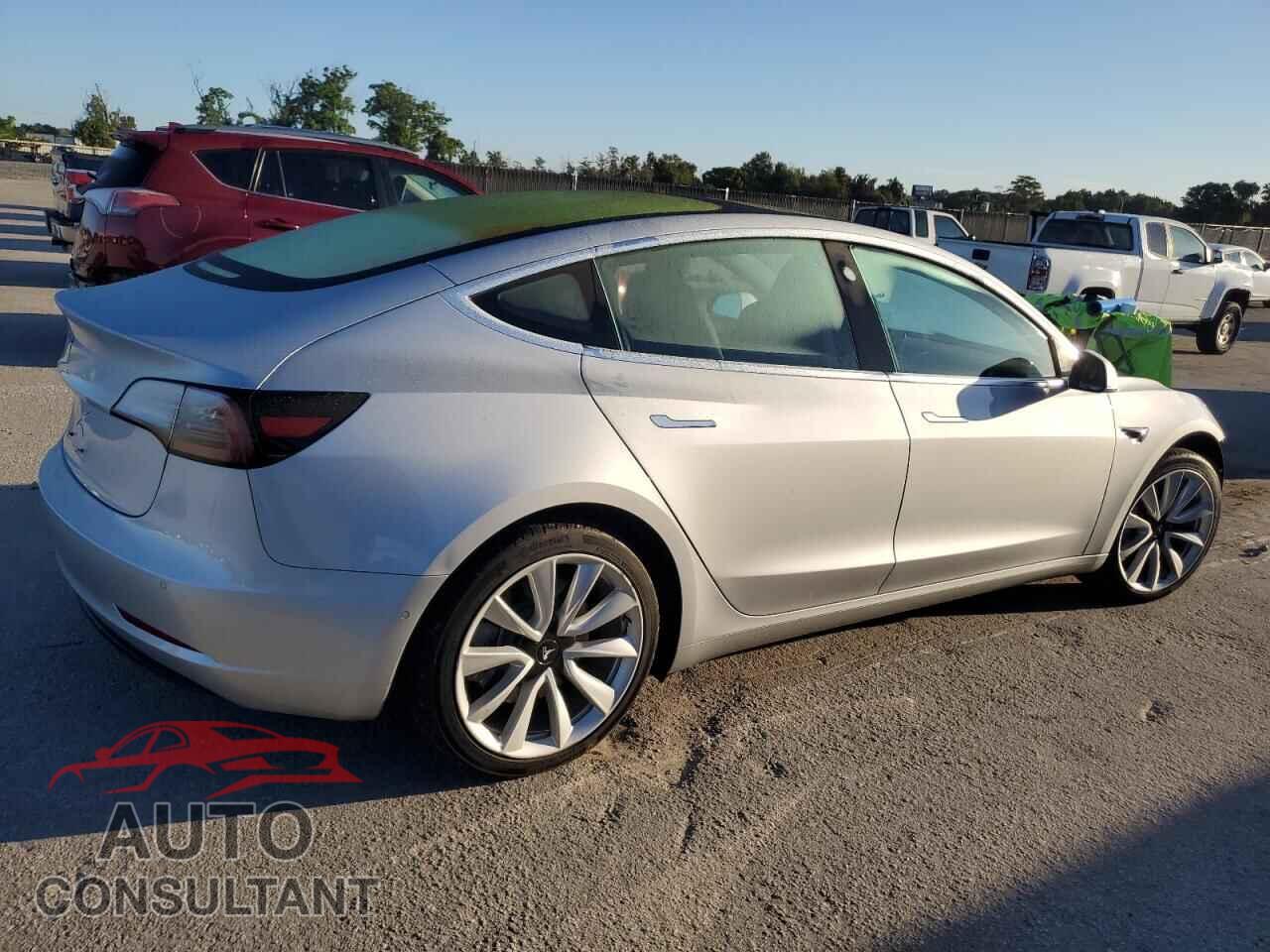 TESLA MODEL 3 2018 - 5YJ3E1EA4JF007901