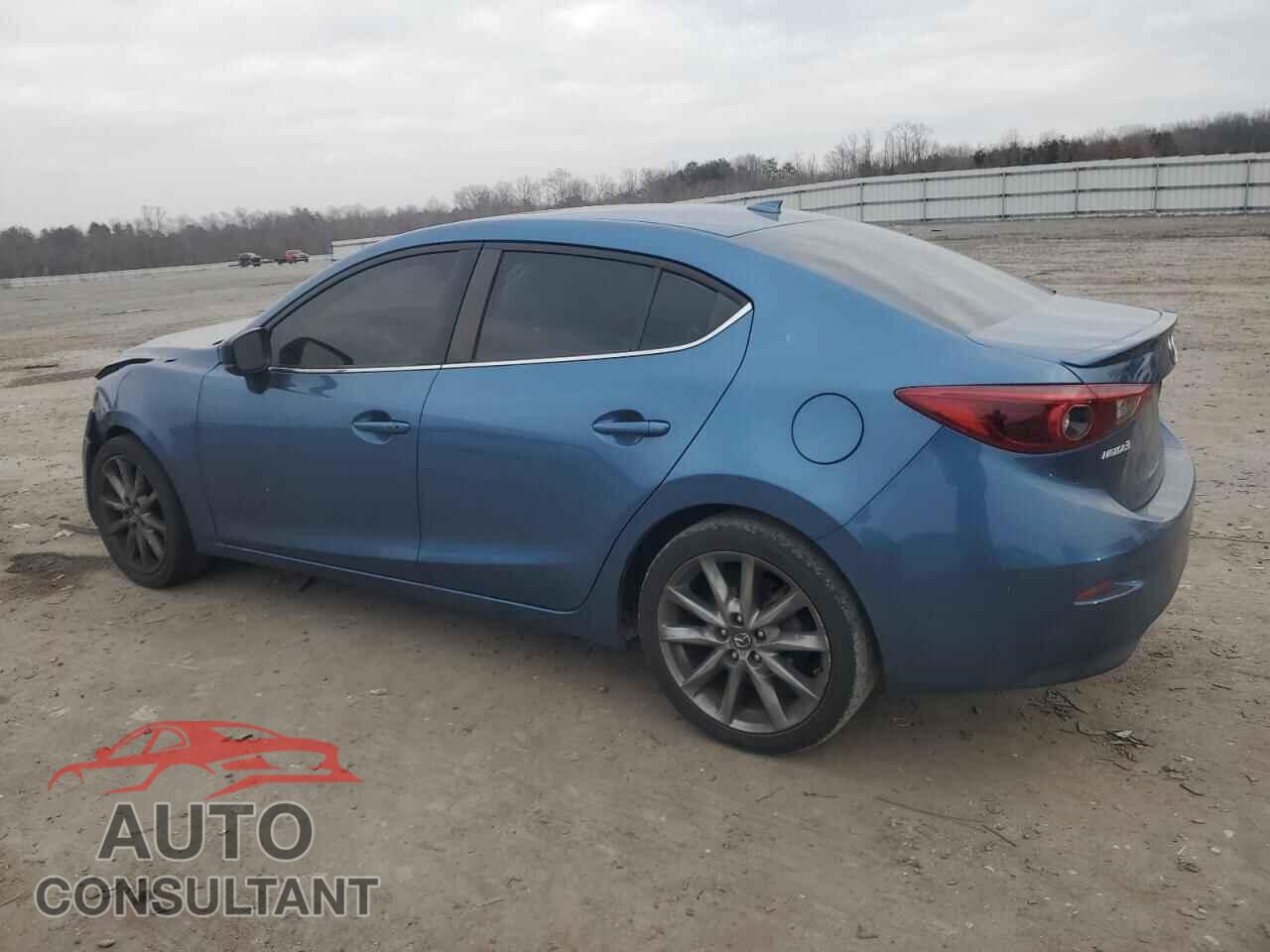 MAZDA 3 2018 - 3MZBN1W30JM181128