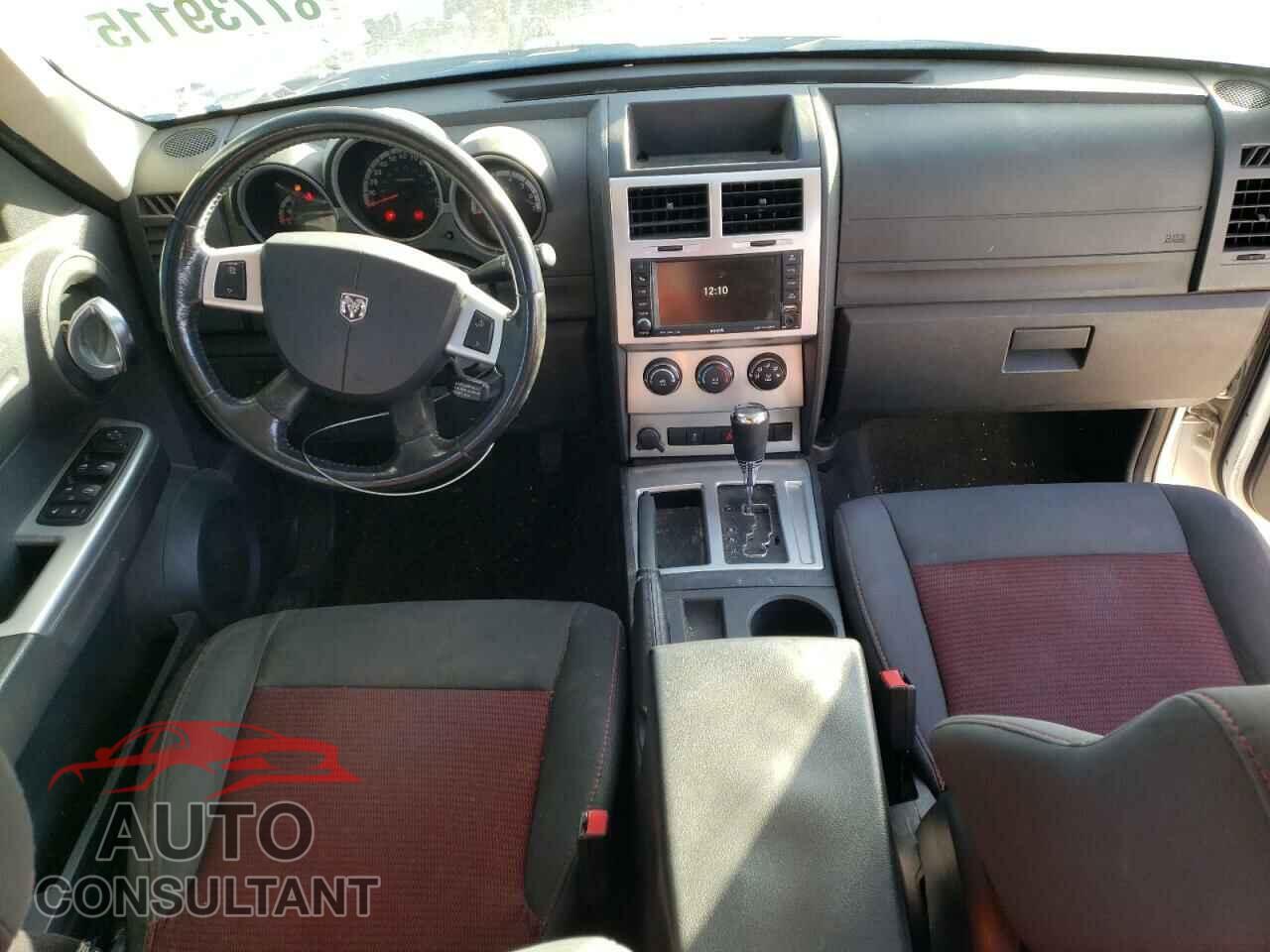 DODGE NITRO 2011 - 1D4PT6GX6BW589652