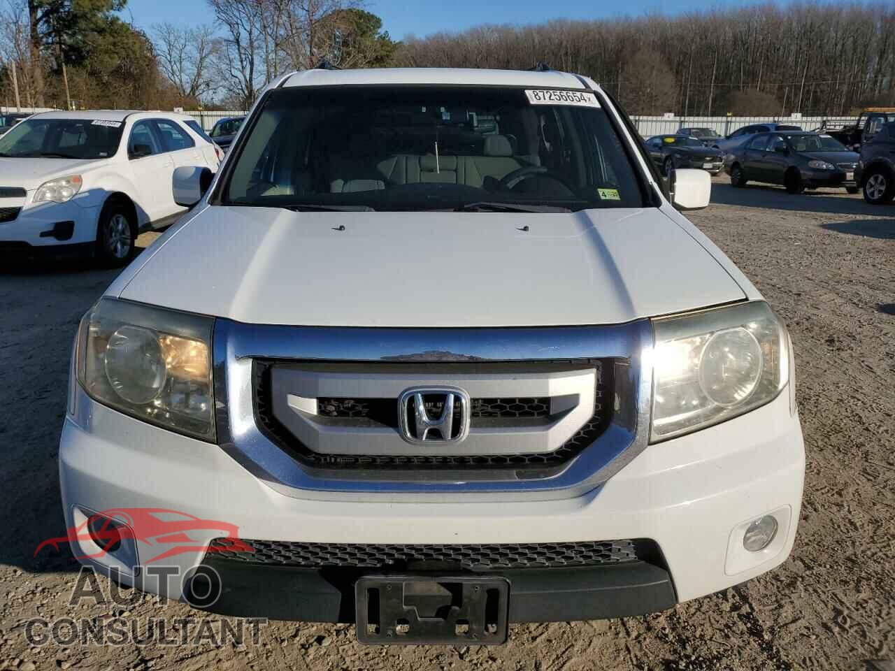 HONDA PILOT 2011 - 5FNYF4H45BB057265