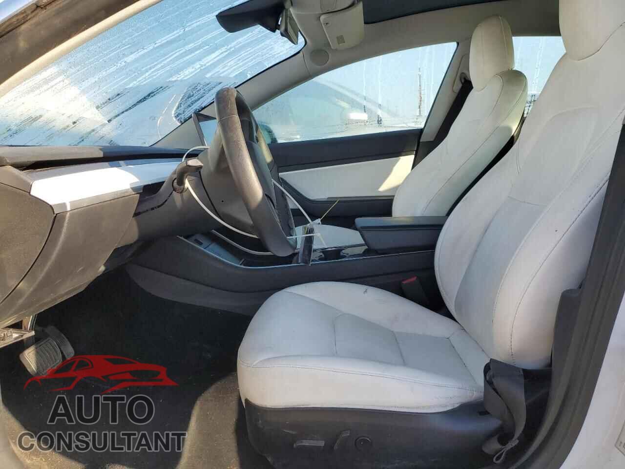 TESLA MODEL 3 2020 - 5YJ3E1EA2LF599009