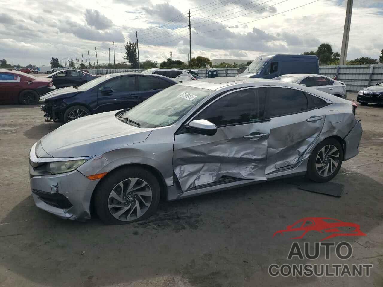 HONDA CIVIC 2018 - 19XFC2F70JE031565
