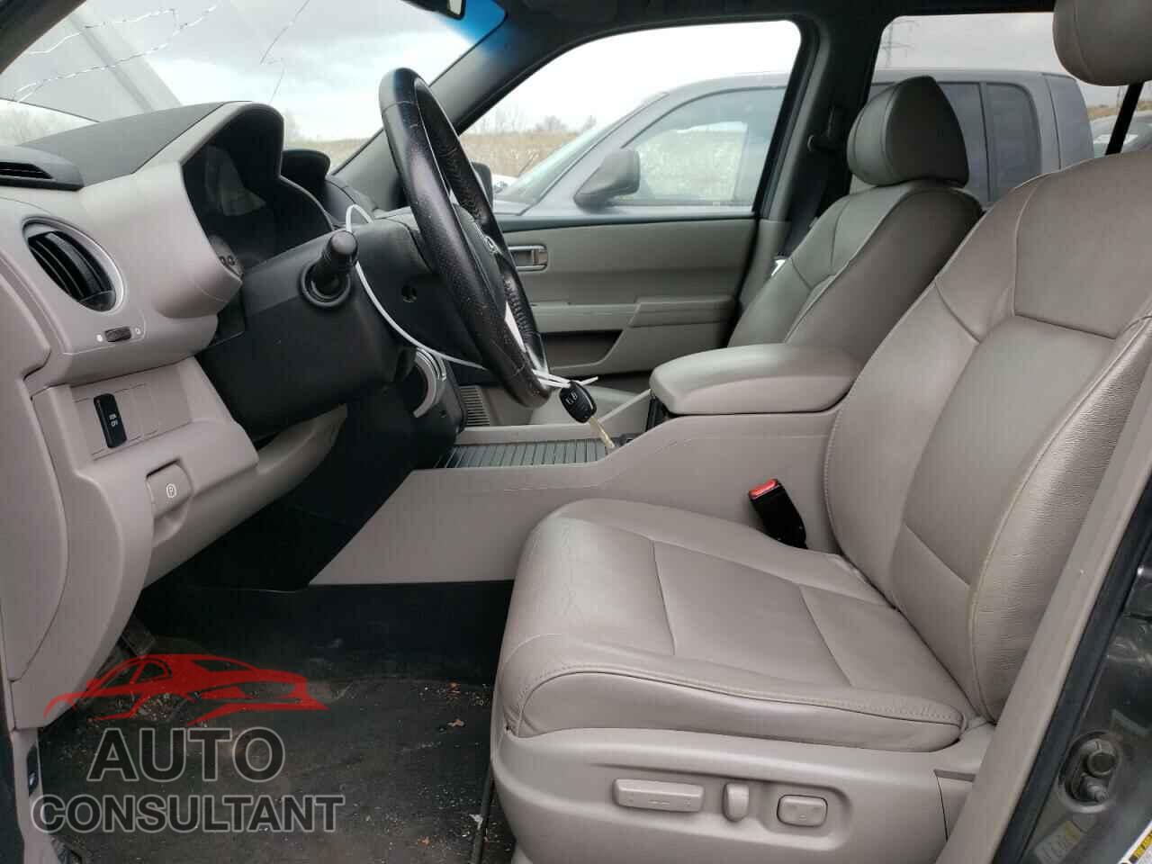 HONDA PILOT 2011 - 5FNYF4H52BB032767