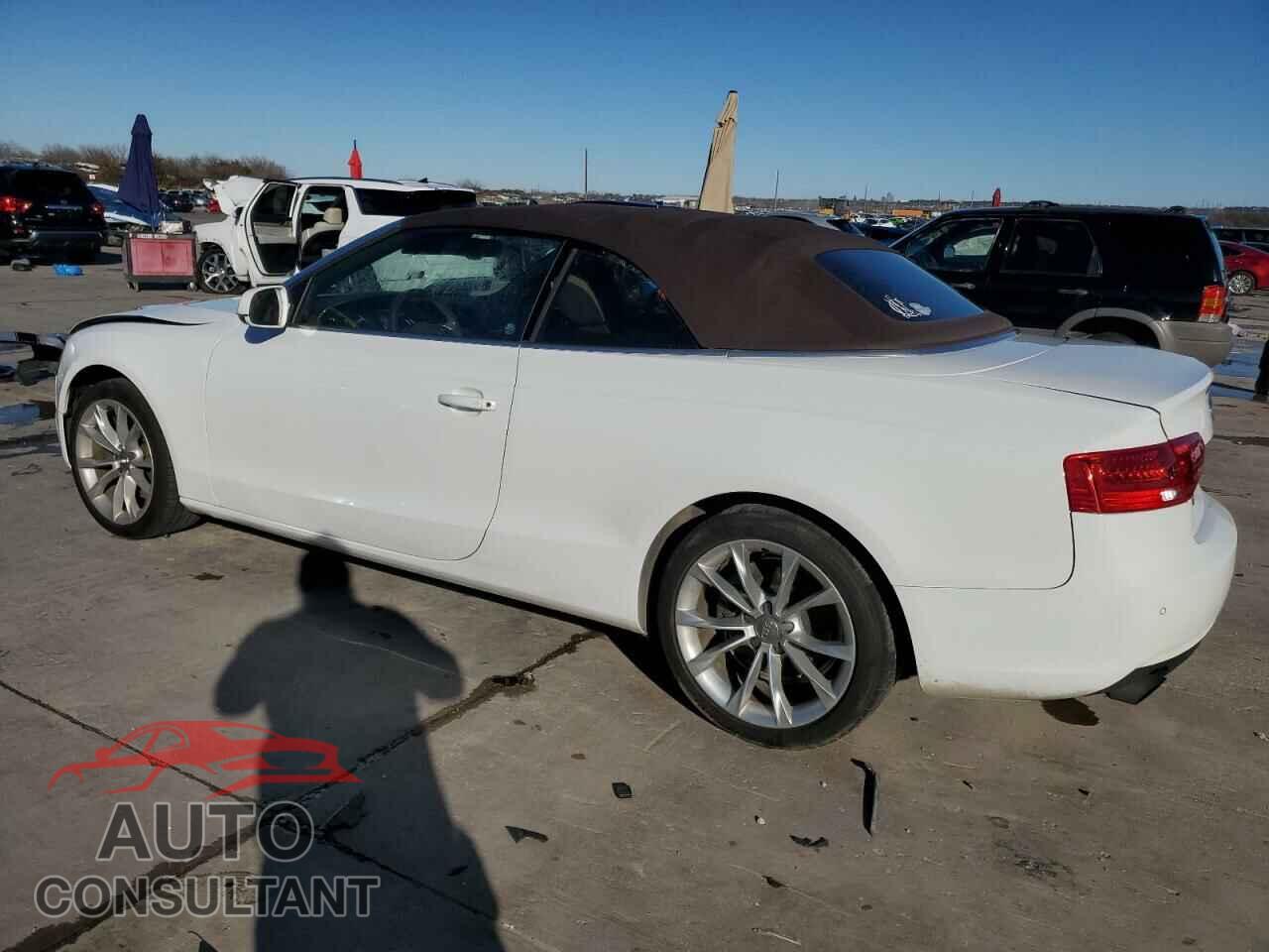 AUDI A5 2013 - WAUJFAFH2DN014655