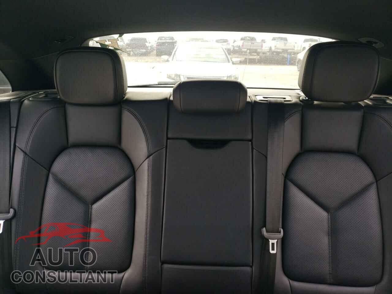 PORSCHE MACAN 2017 - WP1AA2A56HLB05920