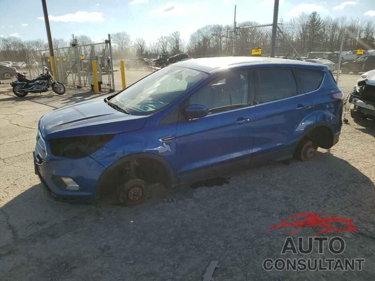 FORD ESCAPE 2017 - 1FMCU9GD6HUE41887