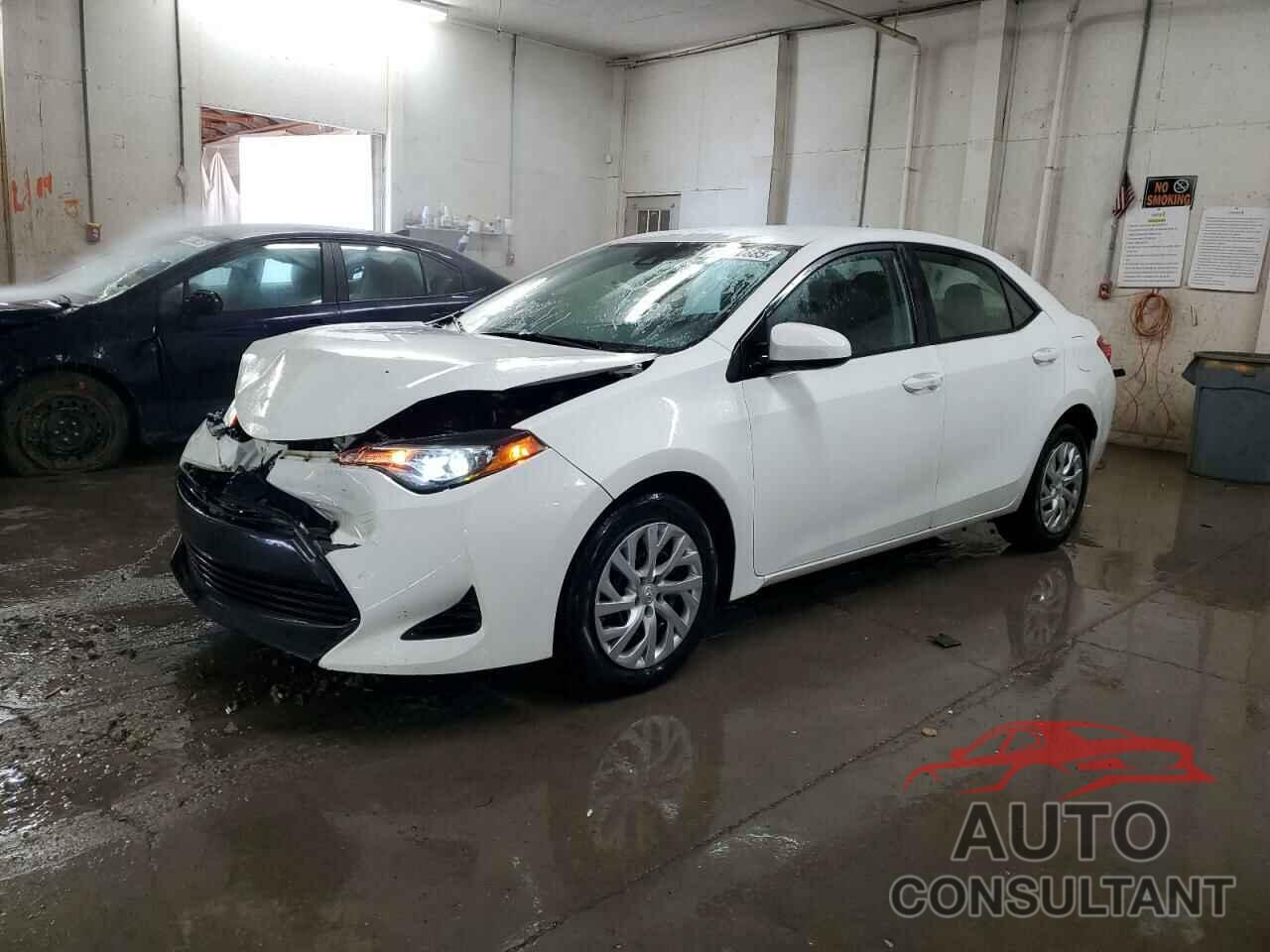 TOYOTA COROLLA 2018 - 5YFBURHE6JP829017