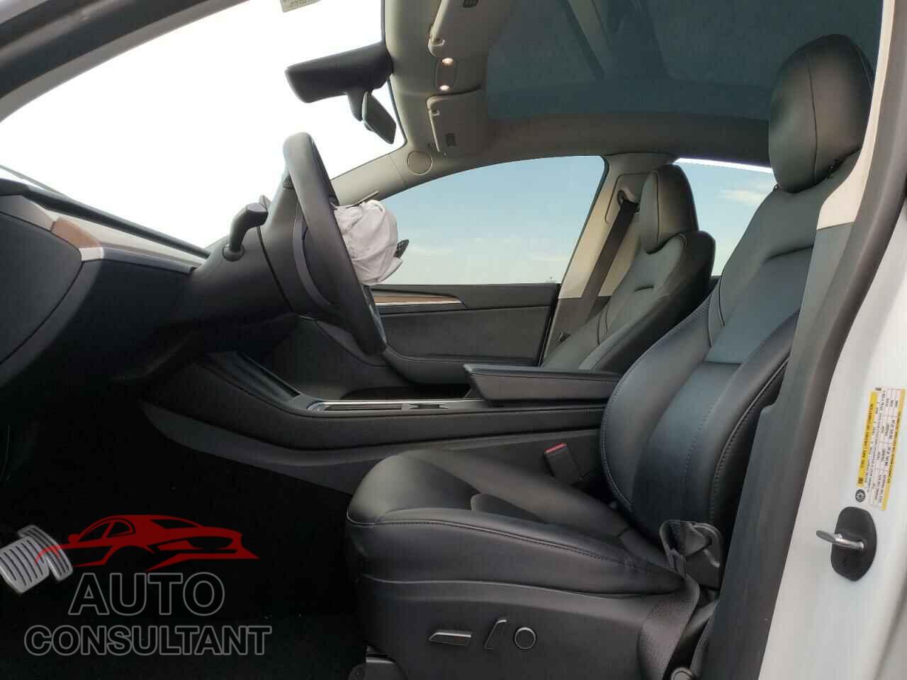 TESLA MODEL Y 2023 - 7SAYGDEF0PF769809