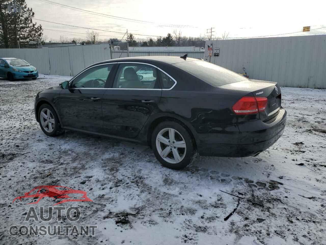 VOLKSWAGEN PASSAT 2012 - 1VWBP7A32CC071707