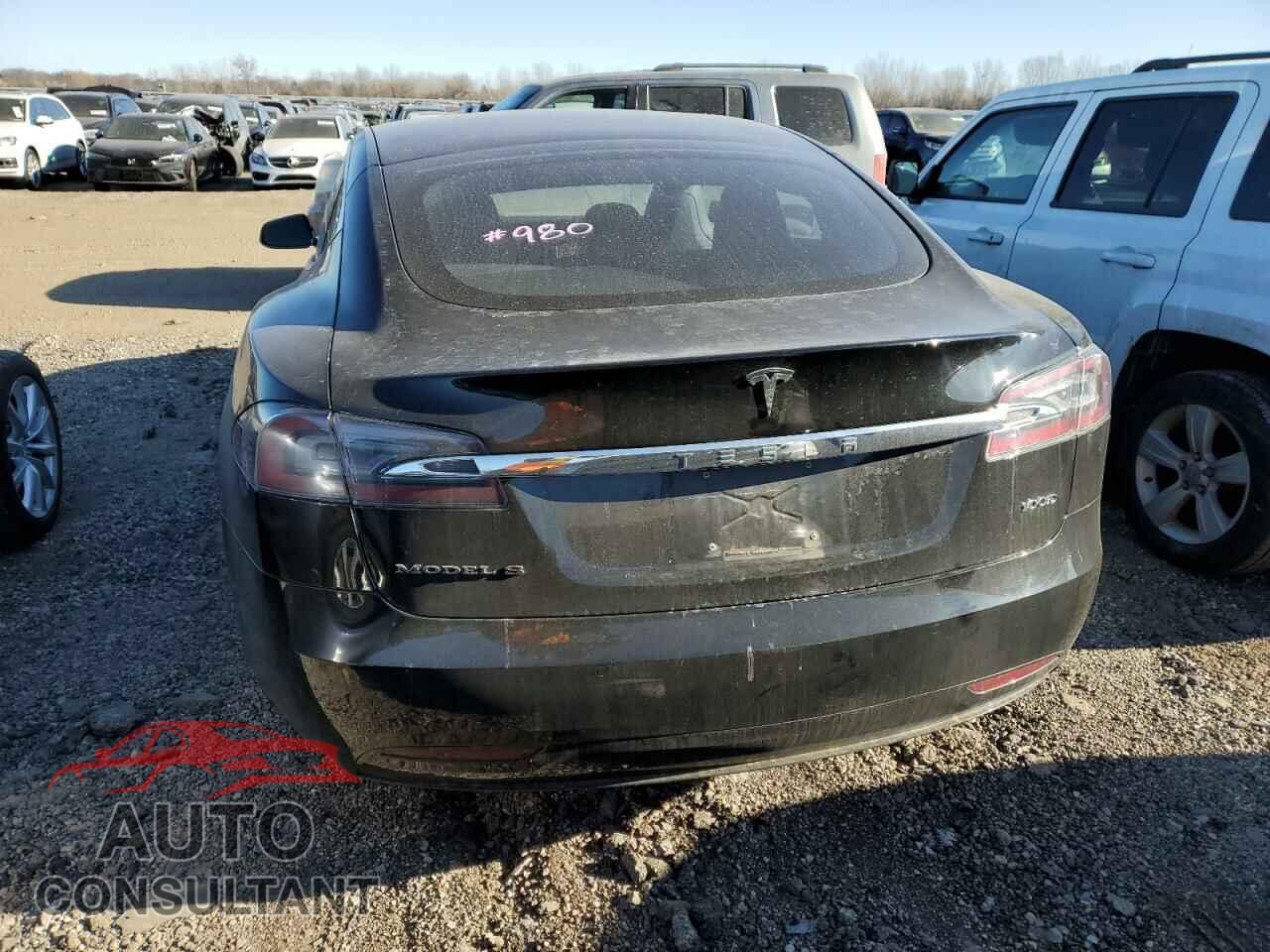 TESLA MODEL S 2018 - 5YJSA1E24JF271068