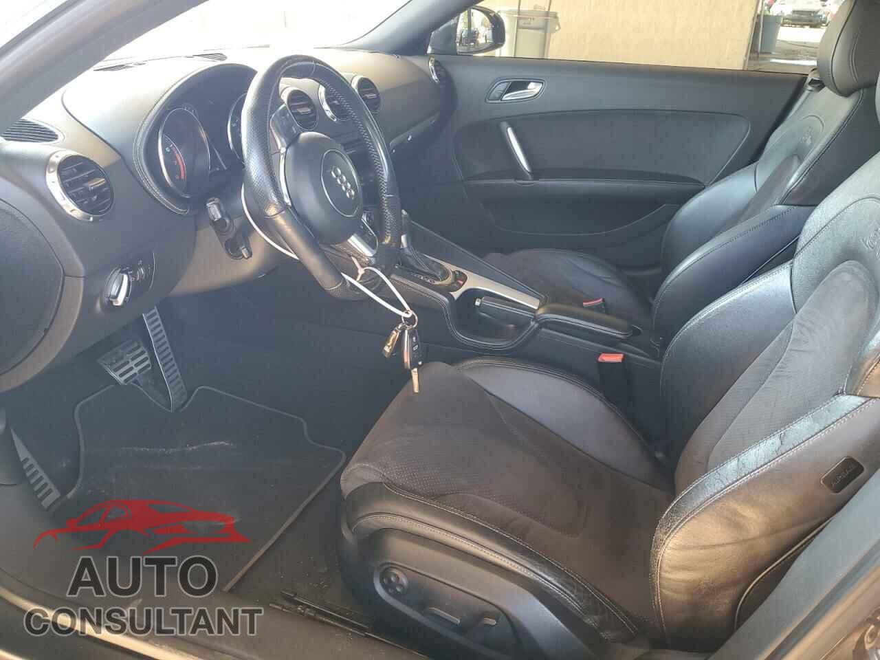 AUDI TT 2011 - TRUBFAFK9B1020420