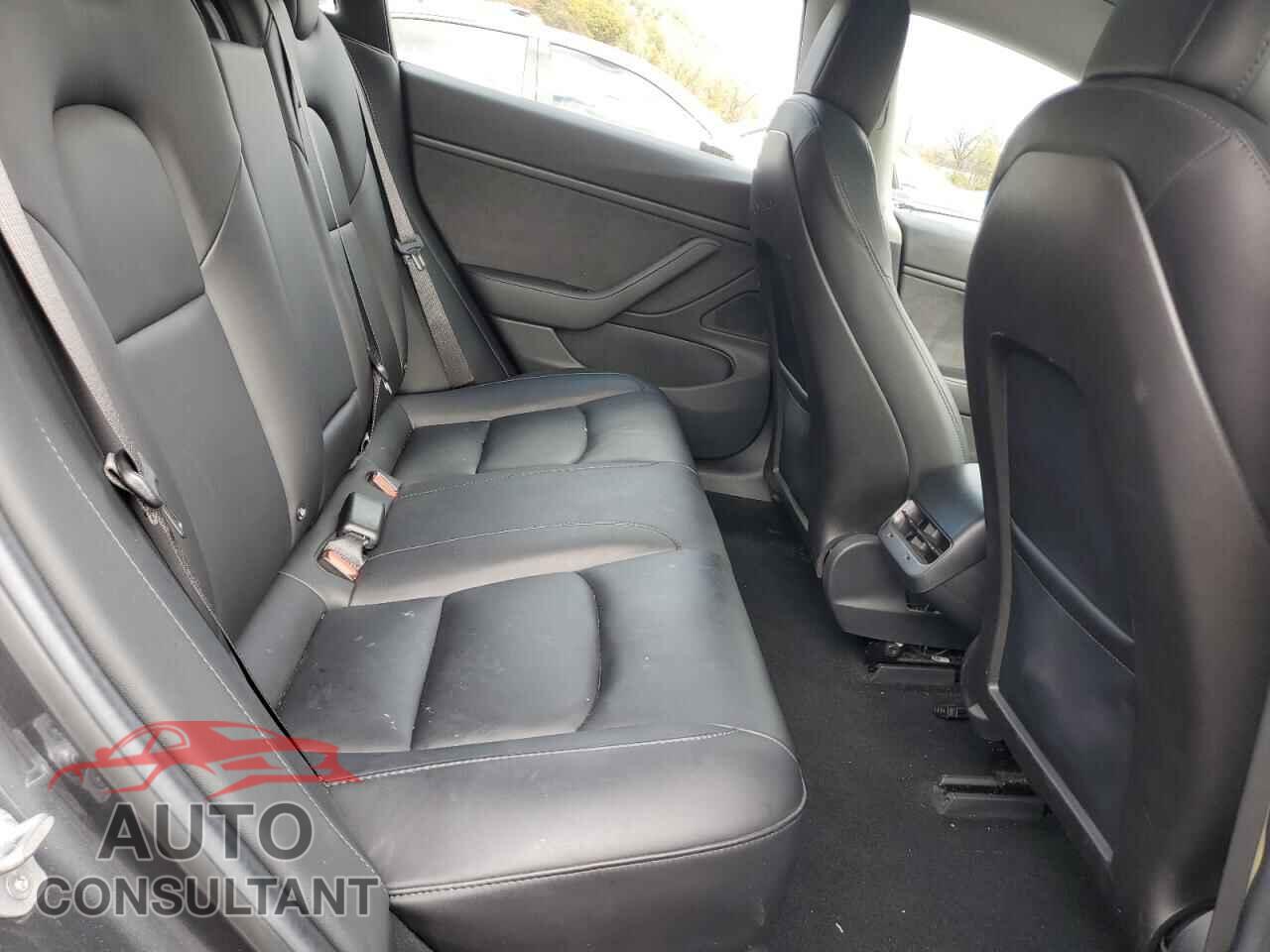 TESLA MODEL 3 2018 - 5YJ3E1EB8JF116693