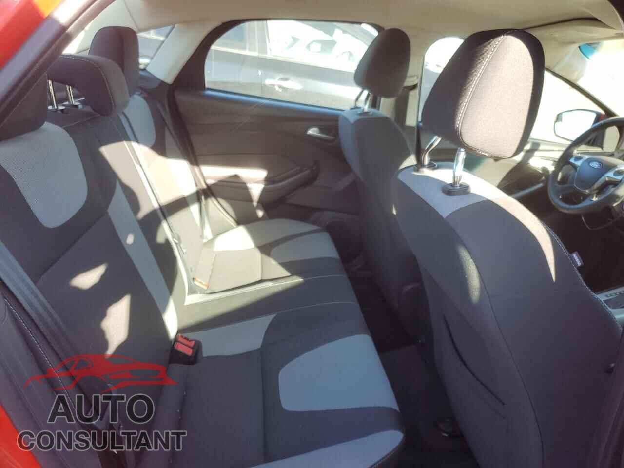 FORD FOCUS 2012 - 1FAHP3F29CL171153
