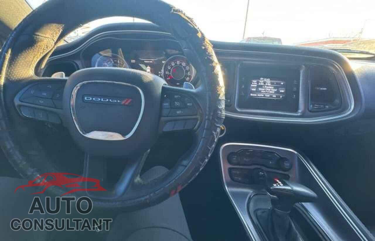 DODGE CHALLENGER 2015 - 2C3CDZAT3FH782818