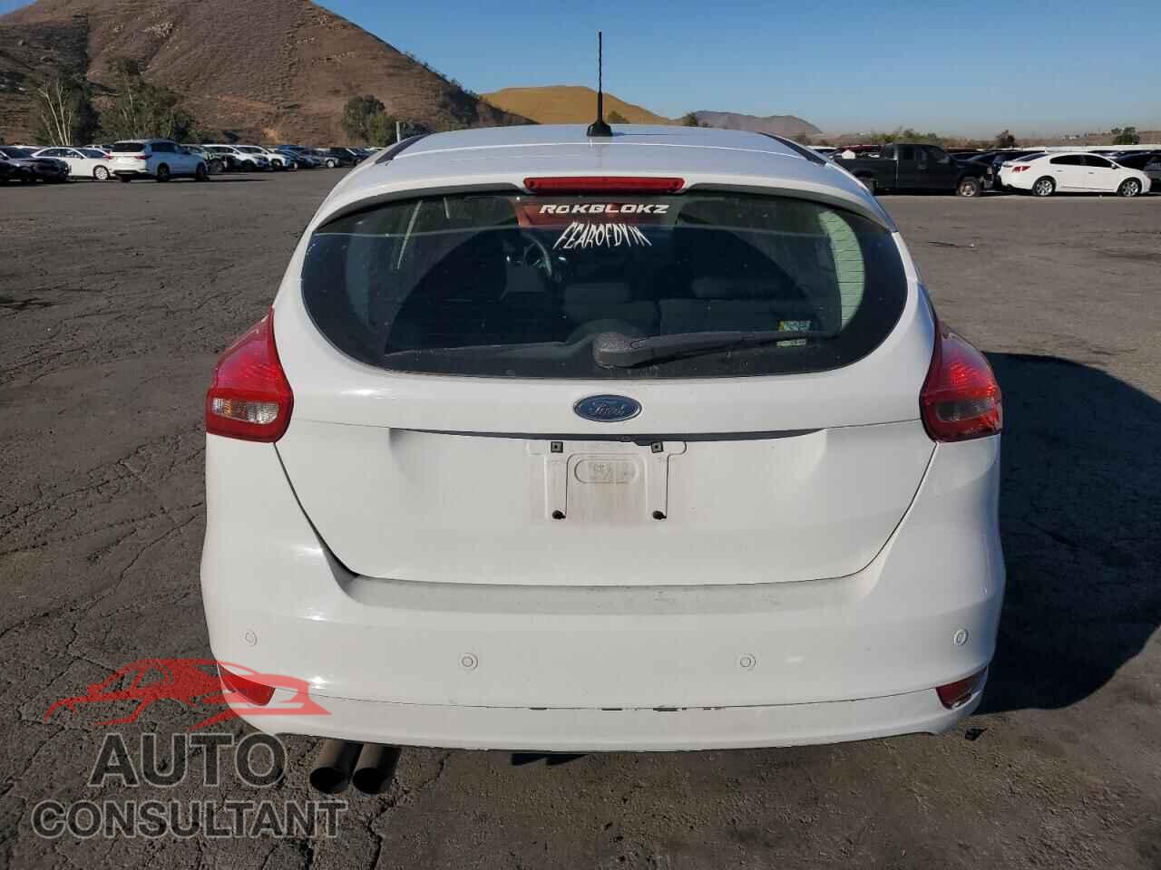 FORD FOCUS 2017 - 1FADP3M20HL245598