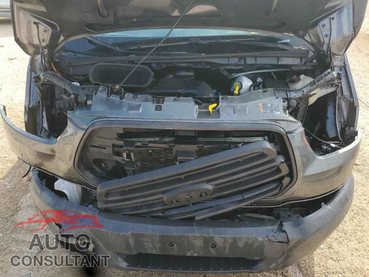 FORD TRANSIT 2018 - 1FTYR1CM6JKA51179