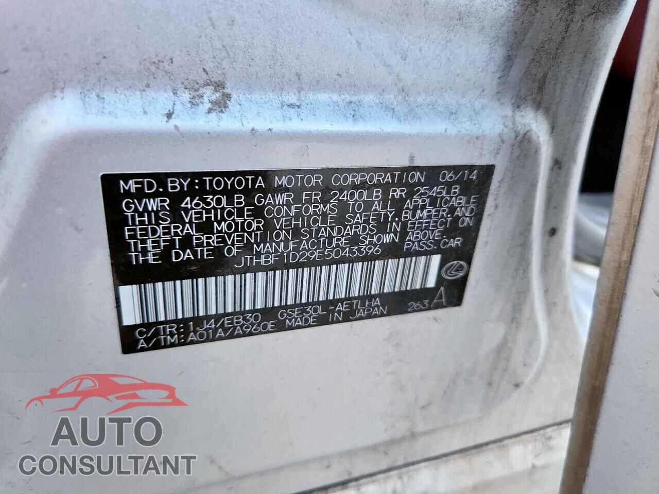 LEXUS IS 2014 - JTHBF1D29E5043396