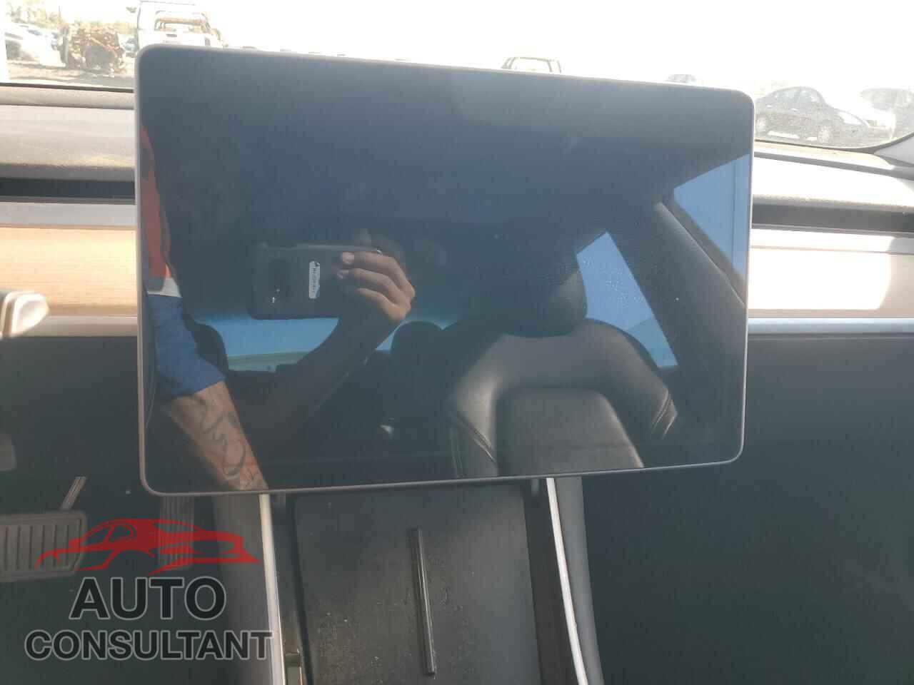 TESLA MODEL 3 2018 - 5YJ3E1EA6JF057232