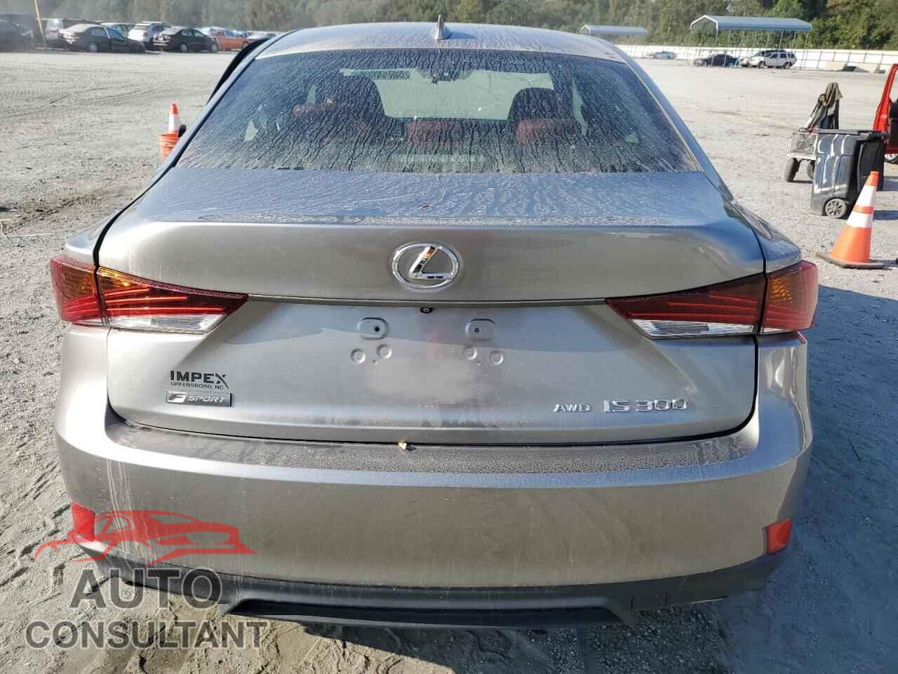 LEXUS IS 2018 - JTHC81D29J5032004