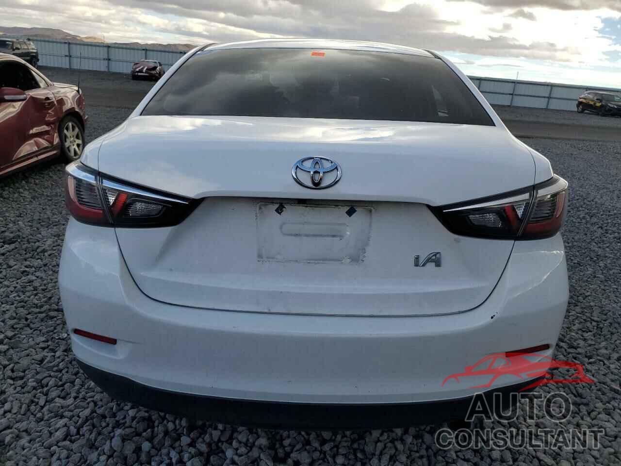 TOYOTA YARIS 2018 - 3MYDLBYV4JY326977