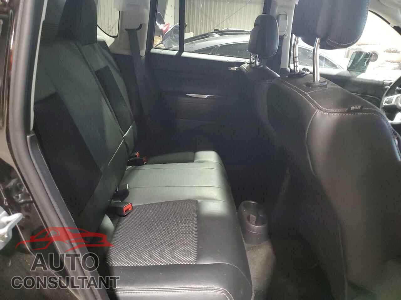 JEEP COMPASS 2017 - 1C4NJDEB3HD176761