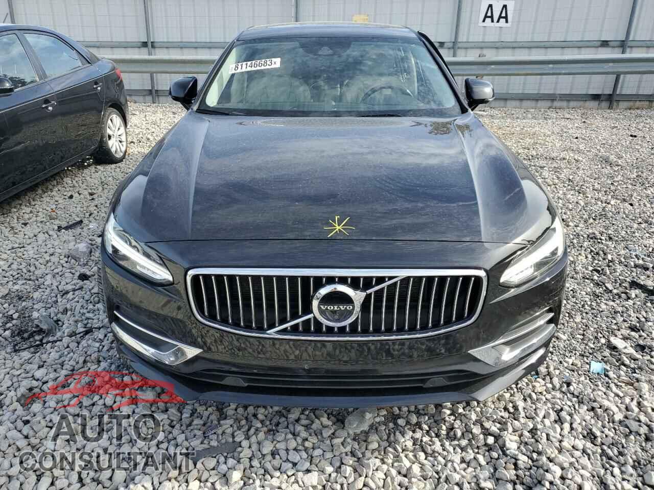 VOLVO S90 2018 - LVY992ML2JP018840