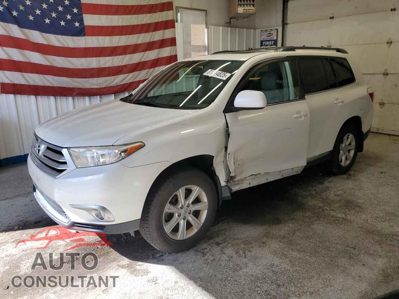 TOYOTA HIGHLANDER 2012 - 5TDBK3EH9CS159717