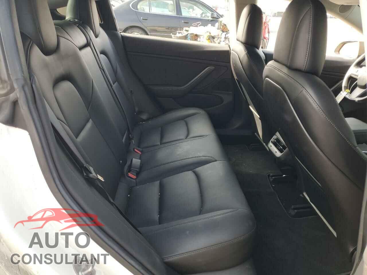 TESLA MODEL 3 2018 - 5YJ3E1EA2JF043876