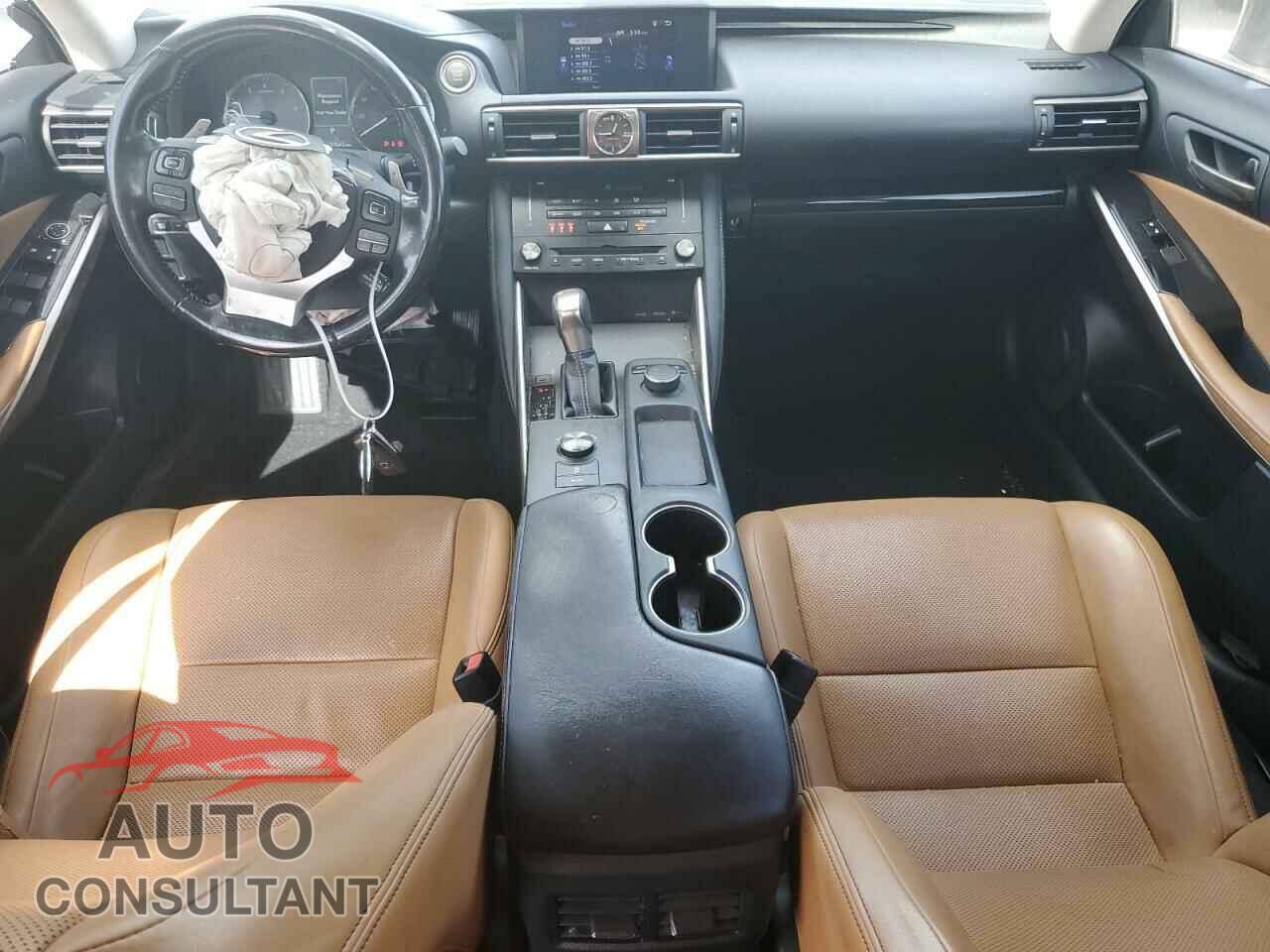 LEXUS IS 2017 - JTHBA1D26H5050941