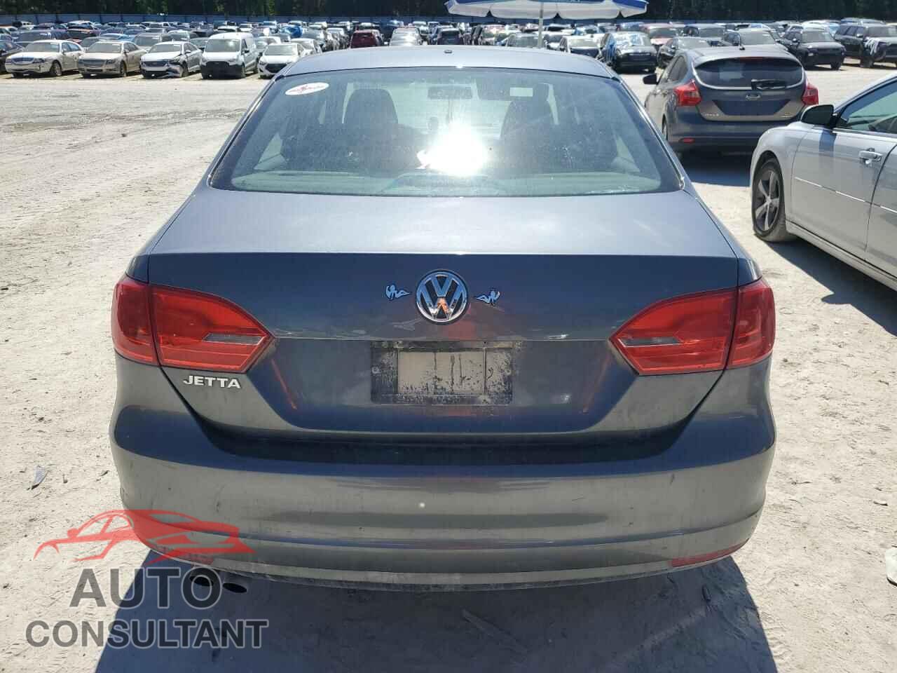 VOLKSWAGEN JETTA 2013 - 3VW2K7AJ5DM401577