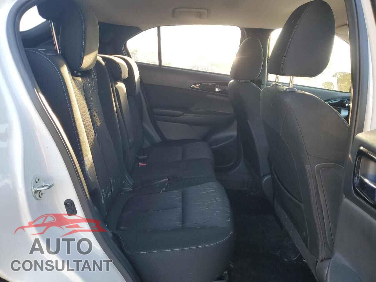 MITSUBISHI ECLIPSE 2018 - JA4AT5AA7JZ038090
