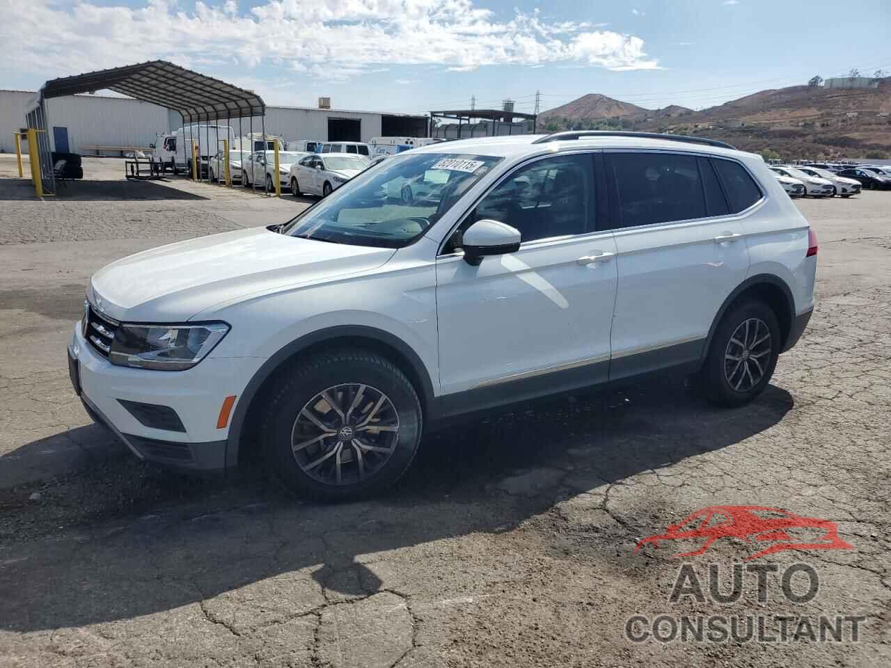 VOLKSWAGEN TIGUAN 2018 - 3VV3B7AX2JM216007