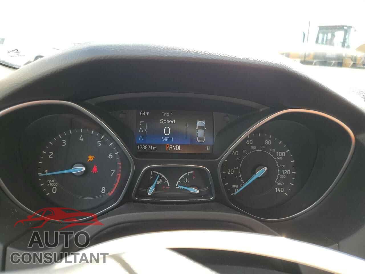 FORD FOCUS 2016 - 1FADP3F24GL290751
