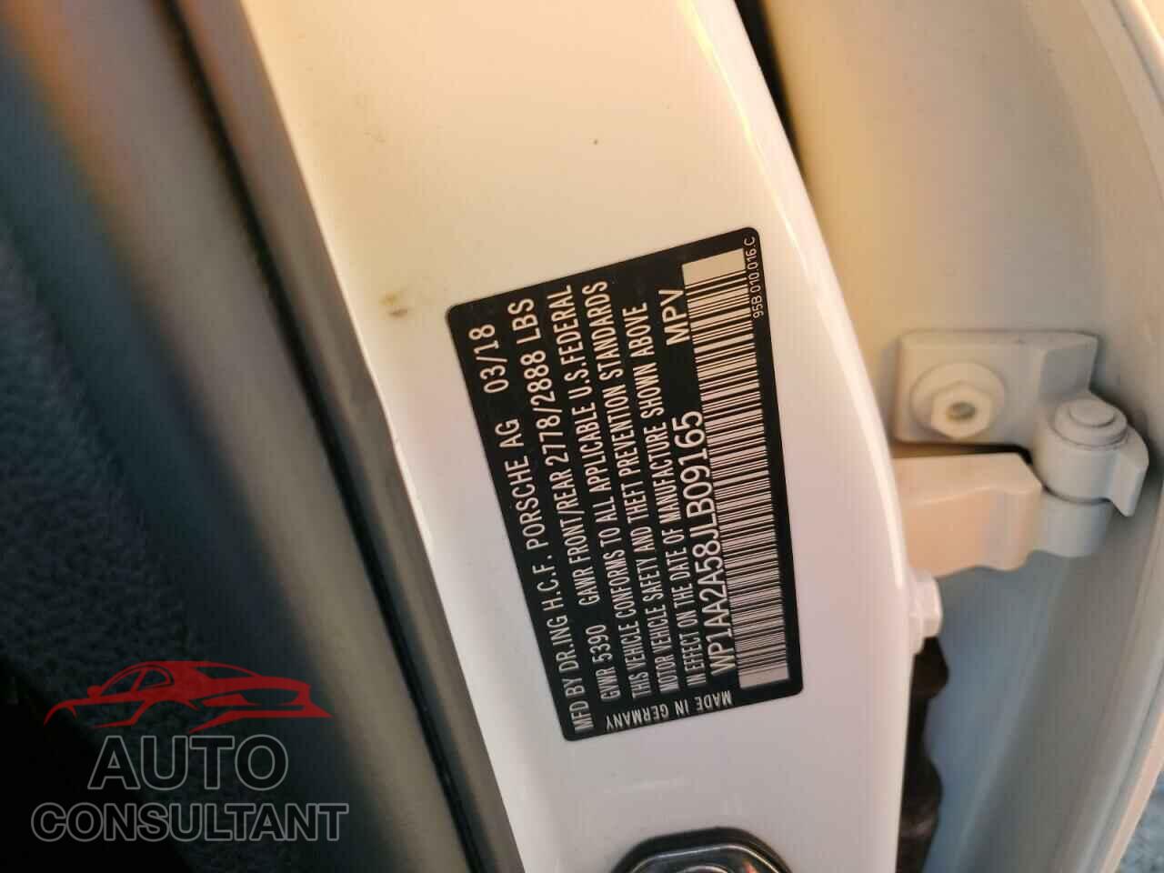 PORSCHE MACAN 2018 - WP1AA2A58JLB09165