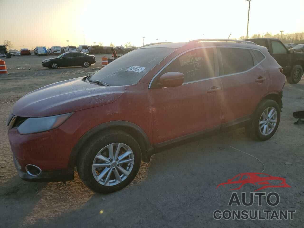 NISSAN ROGUE 2018 - JN1BJ1CR5JW261616