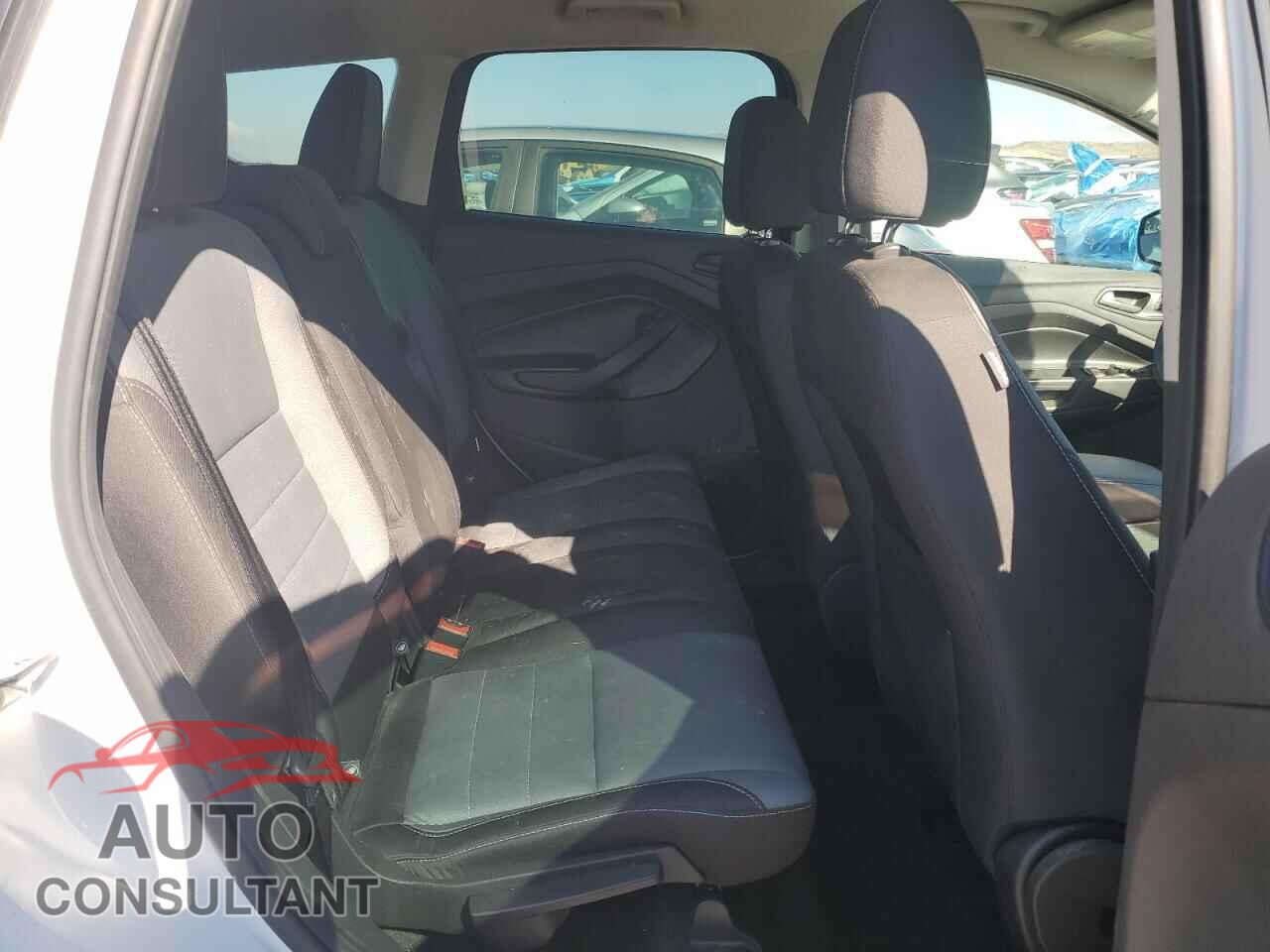 FORD ESCAPE 2017 - 1FMCU0F76HUC39736
