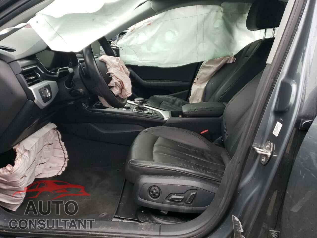 AUDI A4 2018 - WAUDNAF47JN017382