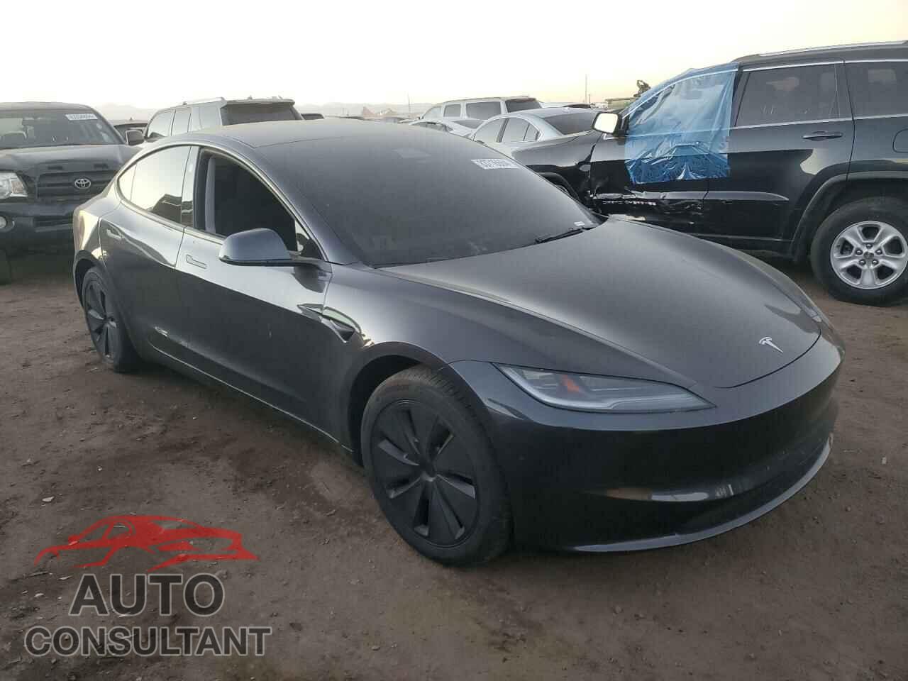 TESLA MODEL 3 2024 - 5YJ3E1EAXRF773515
