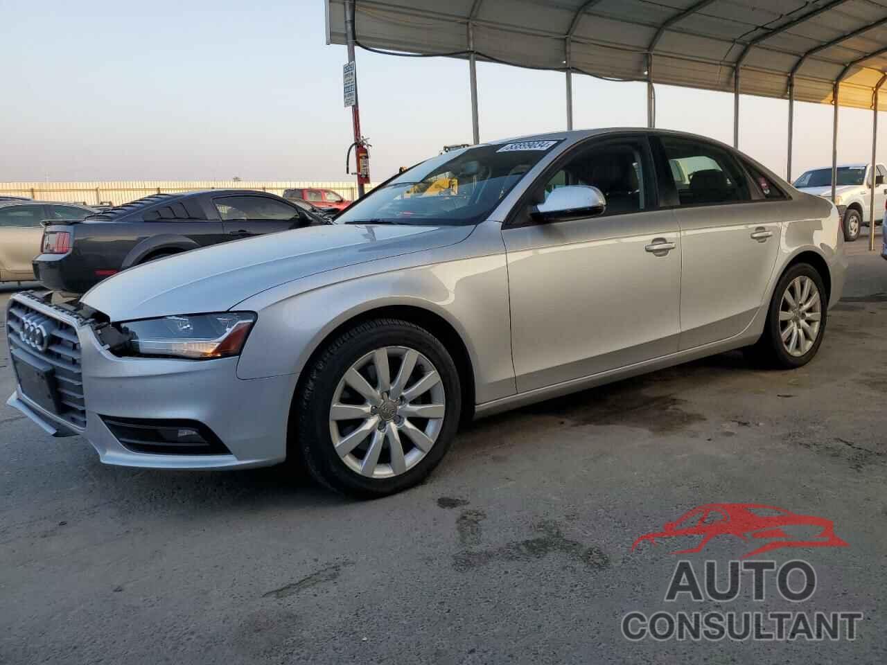 AUDI A4 2013 - WAUBFAFL9DN033390