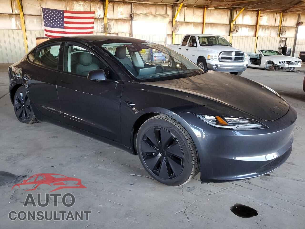 TESLA MODEL 3 2024 - 5YJ3E1EA9RF735645