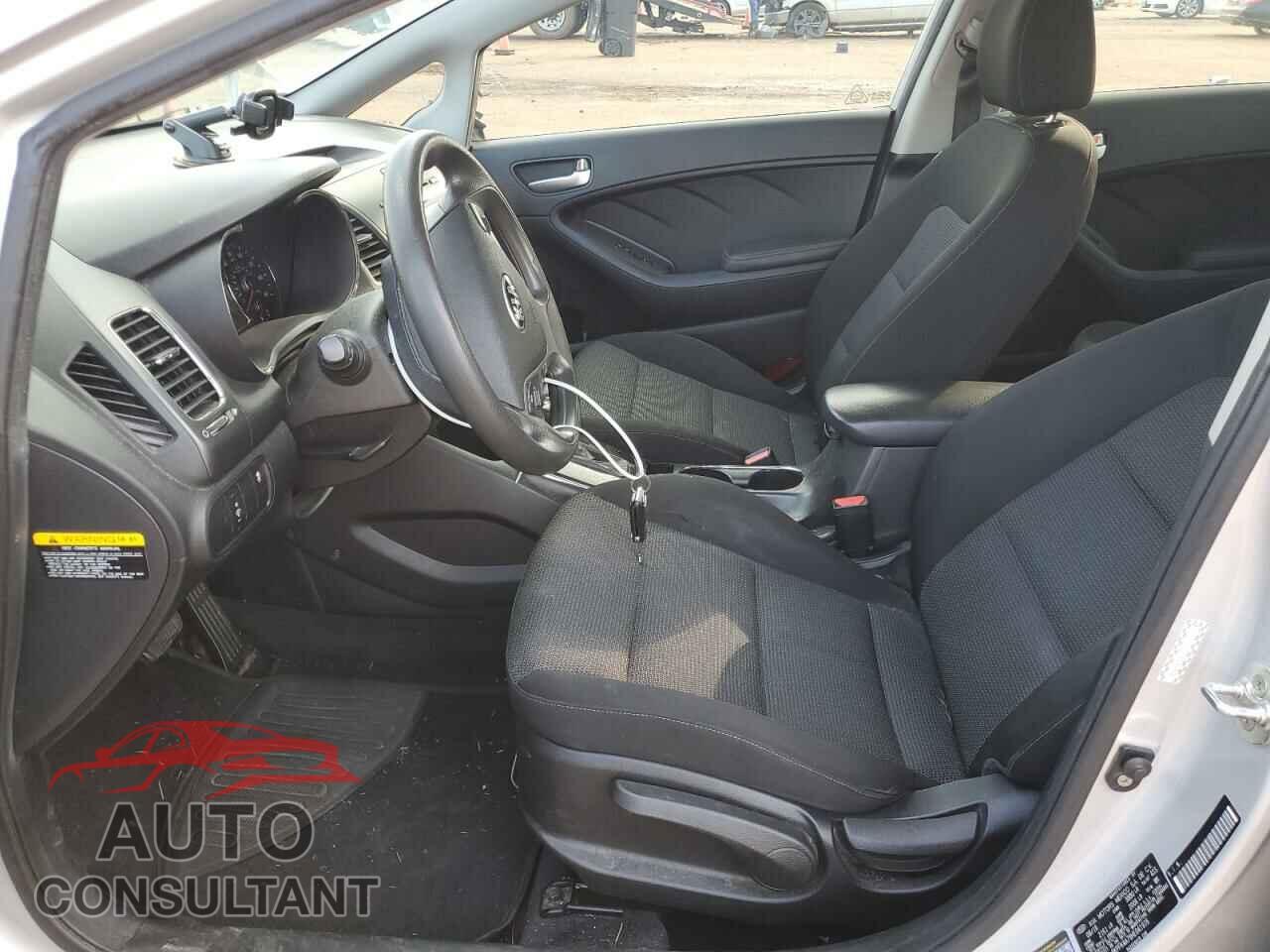 KIA FORTE 2017 - 3KPFK4A79HE041916